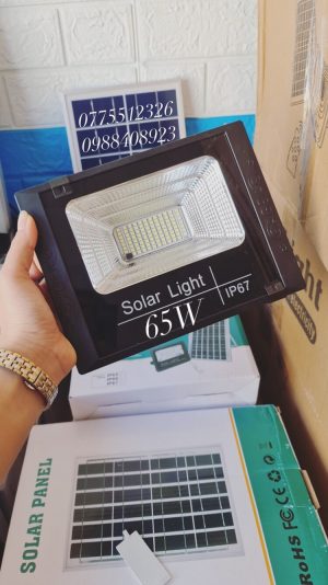 đèn năng lượng mặt trời 65w